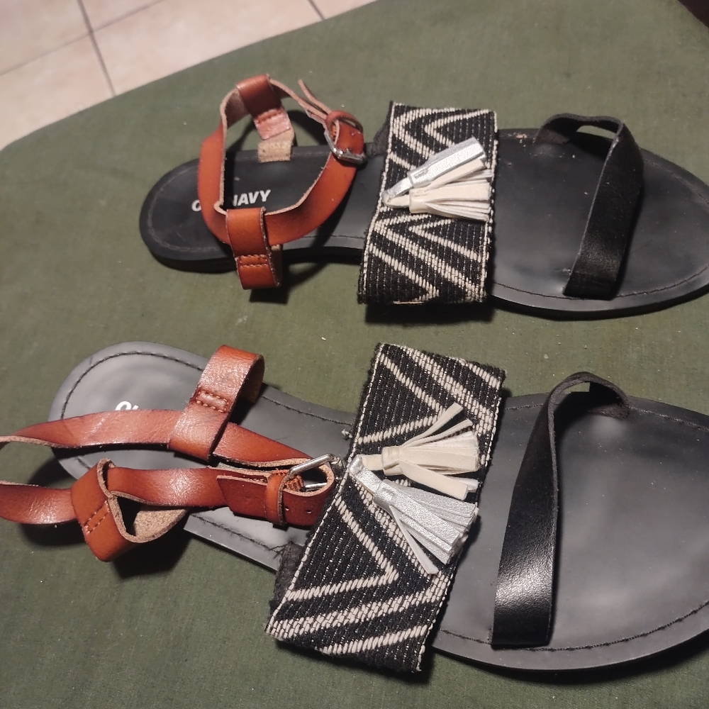 Sandals - Picture 3 of 3